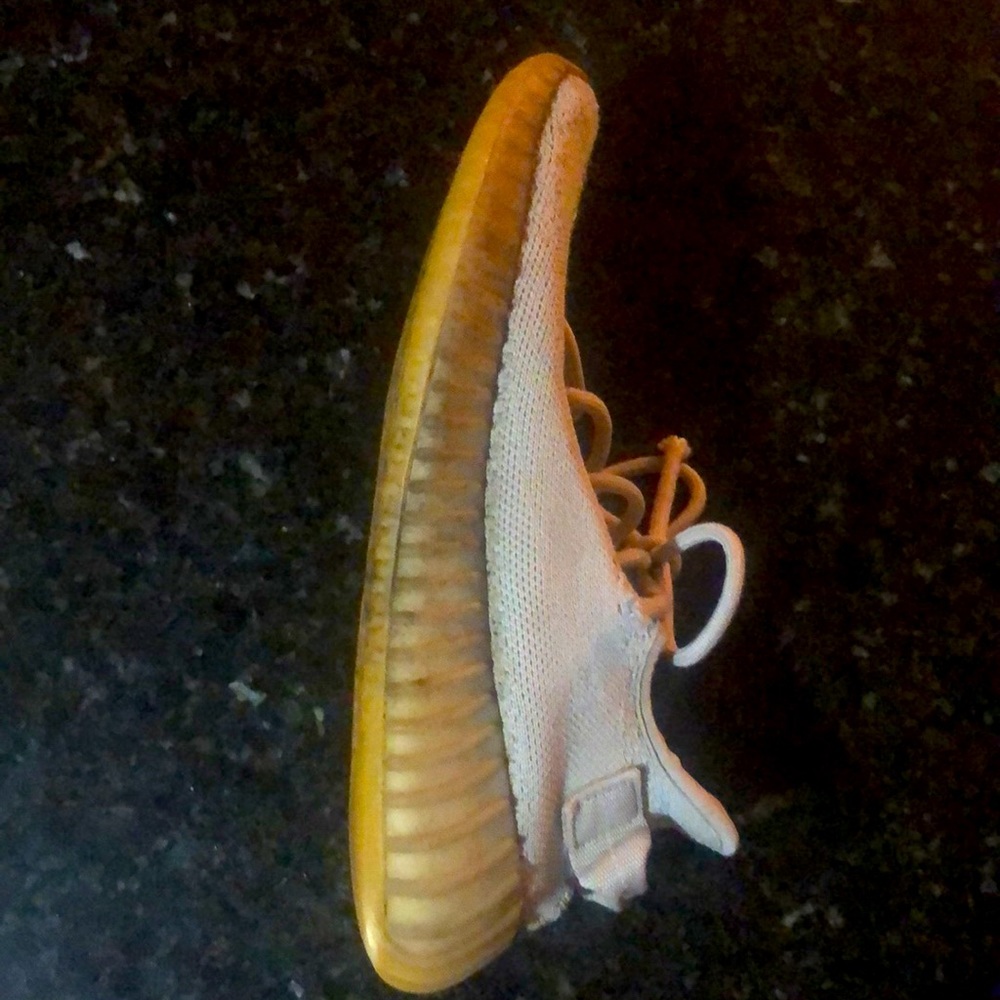 Youth Adidas Yeezy Boost 350 - Picture 7 of 11
